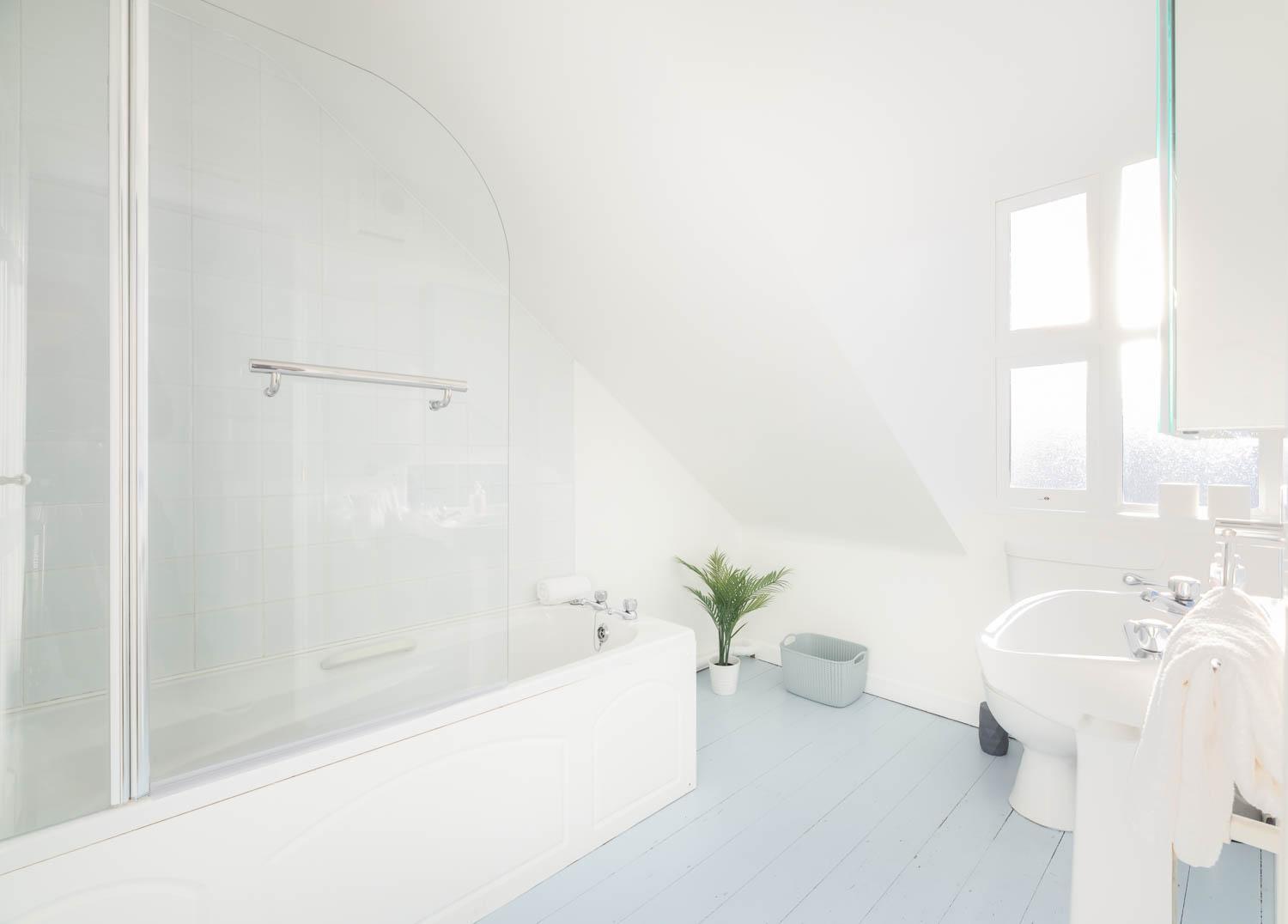 Modern Canal View Home, In City Centre, Sleeps 8 Galway Exterior photo