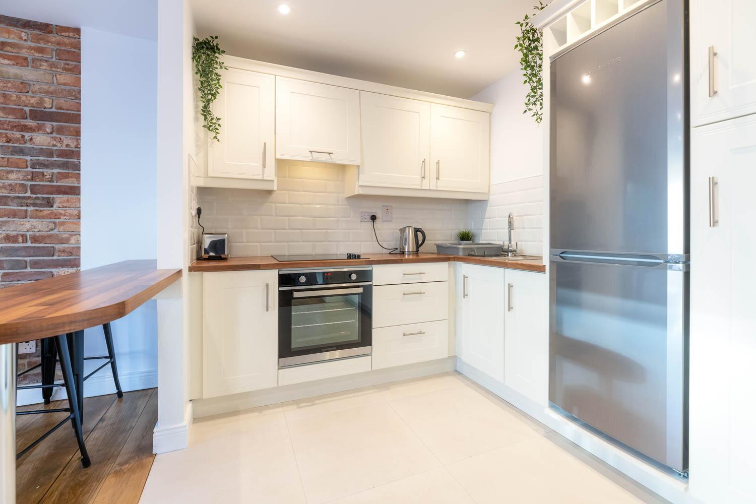 Modern Canal View Home, In City Centre, Sleeps 8 Galway Exterior photo